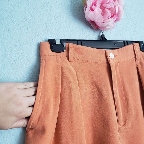 Vintage Tommy Bahama Orange Silk Shorts - Picture 3 of 6